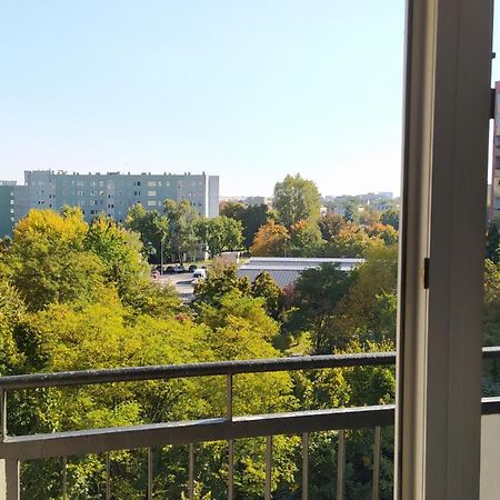 Uroczy Apartament Z Bezplatnych Parkingiem Βαρσοβία Εξωτερικό φωτογραφία